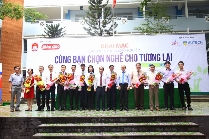 tư vấn hướng nghiệp 2018 - UEF