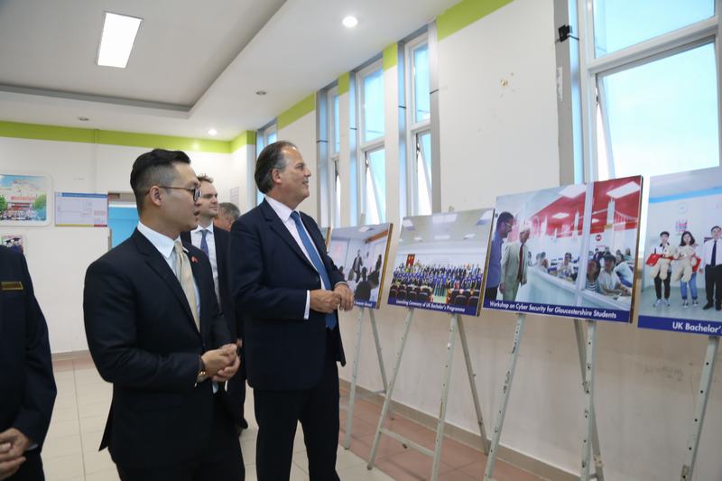 ÄÃ³n quá»c vá»¥ khanh Anh 1