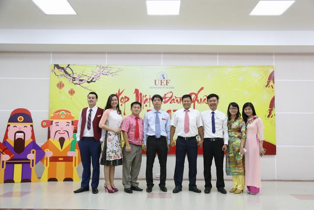 họp mặt tân niên 2017 UEF 8