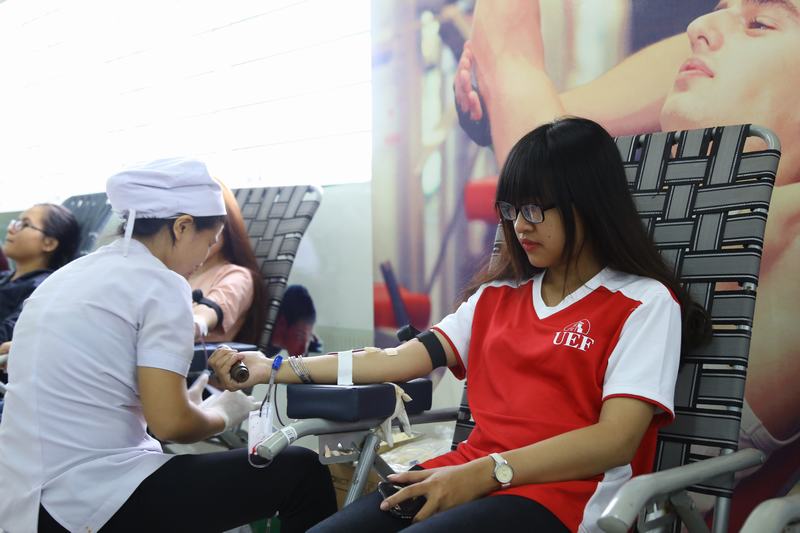  “Give blood and Save a life”: Ấm áp ngày Hội hiến máu tình nguyện 2017
