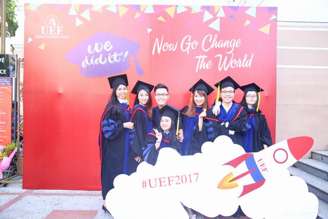 Lễ tốt nghiệp 2017 - UEF 8