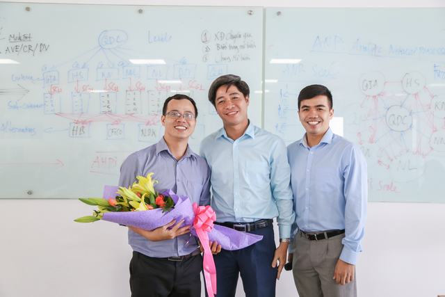 Trao chứng nhận khóa học UEF 2