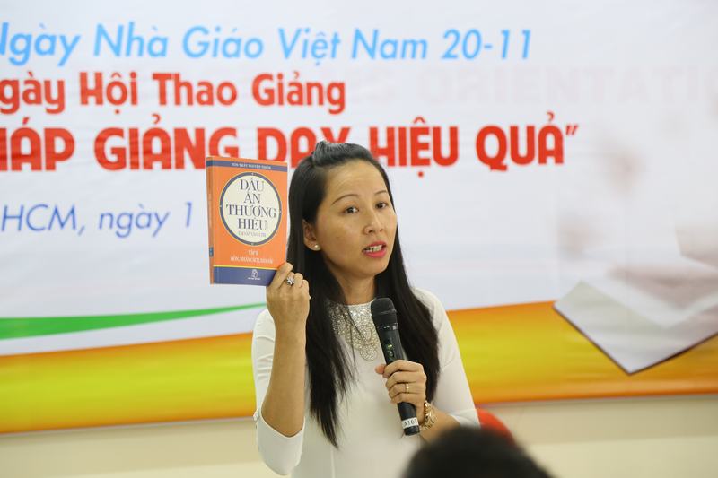 Rộn ràng ngày hội thao giảng khoa Kinh tế