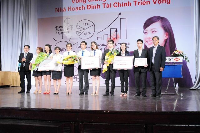 đội hình thi HSBC UEF