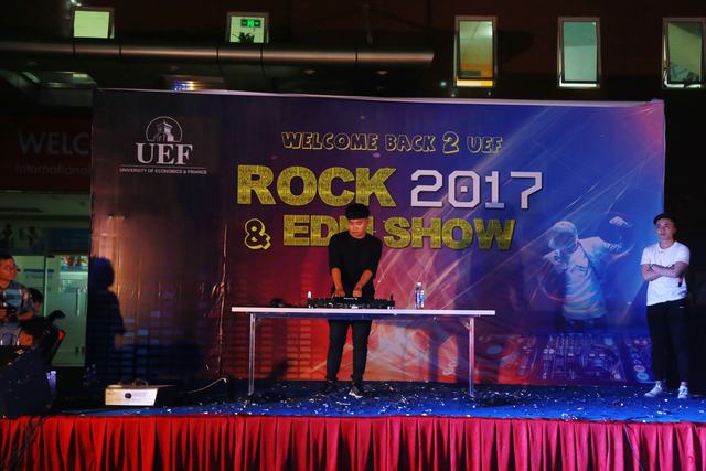 Rock and EDM show UEF 90