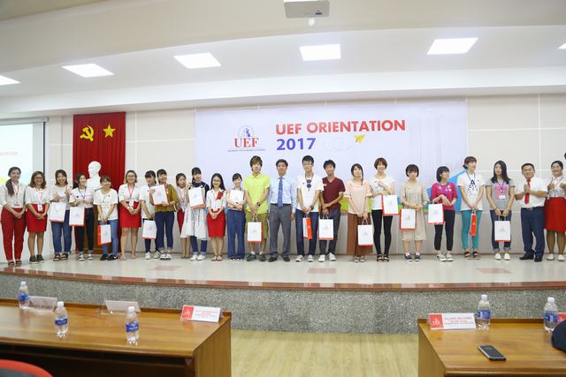UEF sinh hoạt đầu khóa 2017 3
