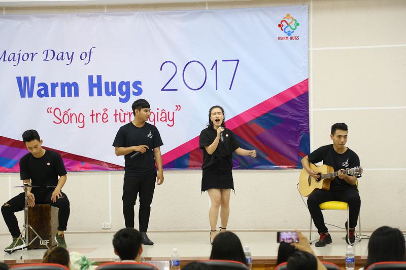 Warm hugs sống trẻ 6