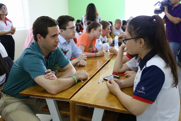 Học viên MBA Dartmouth ấn tượng trước sự năng động, hiếu khách của UEF